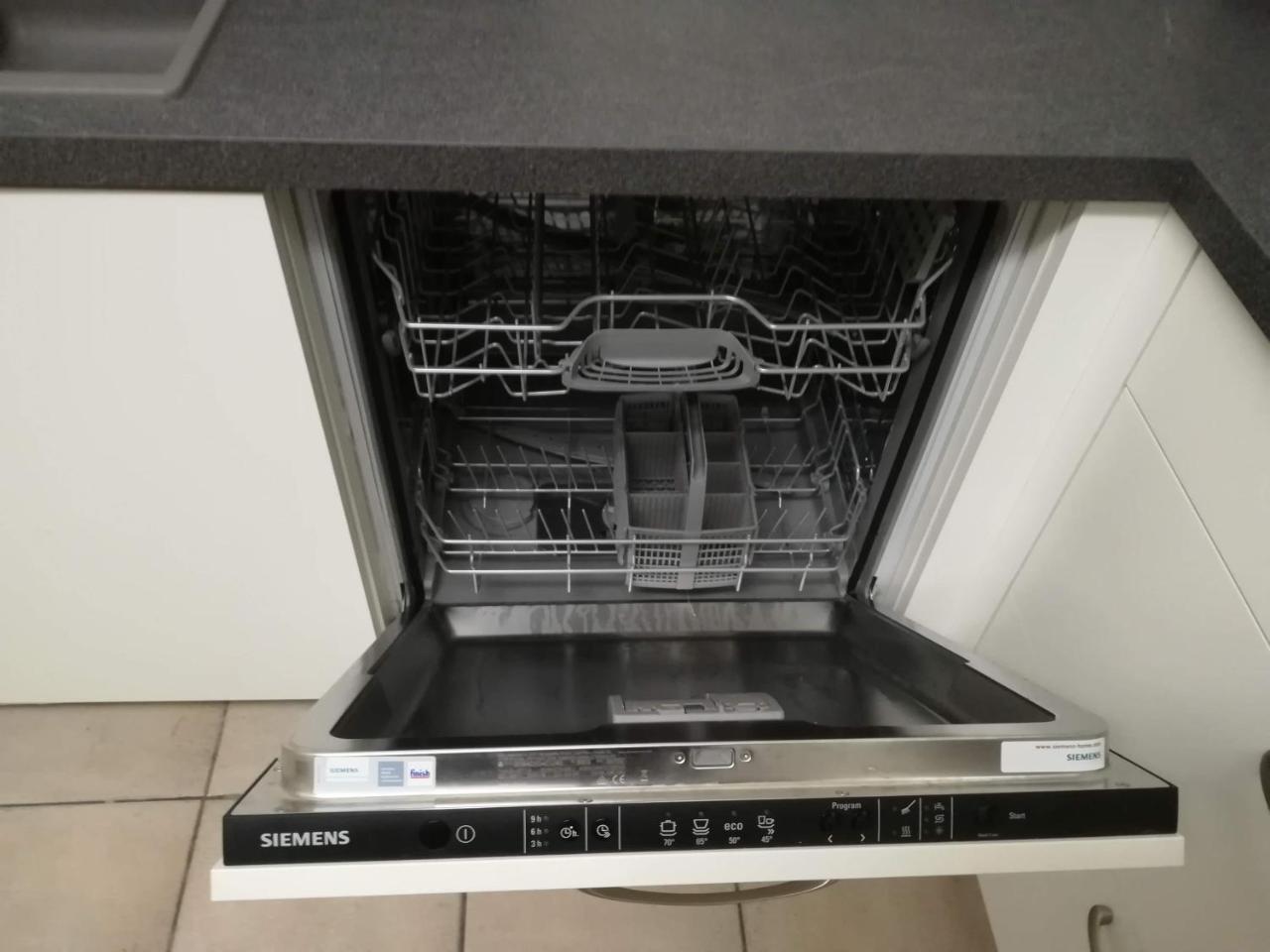 ברוז' Apartment Sariks Place מראה חיצוני תמונה